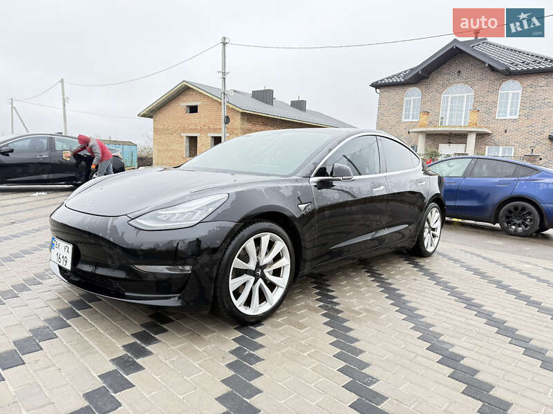2020 tesla model 3