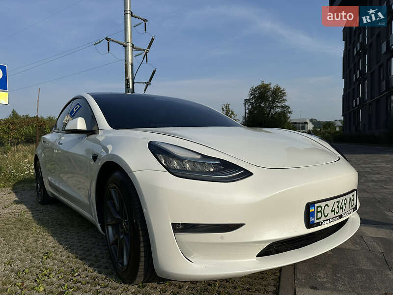2021 tesla model 3