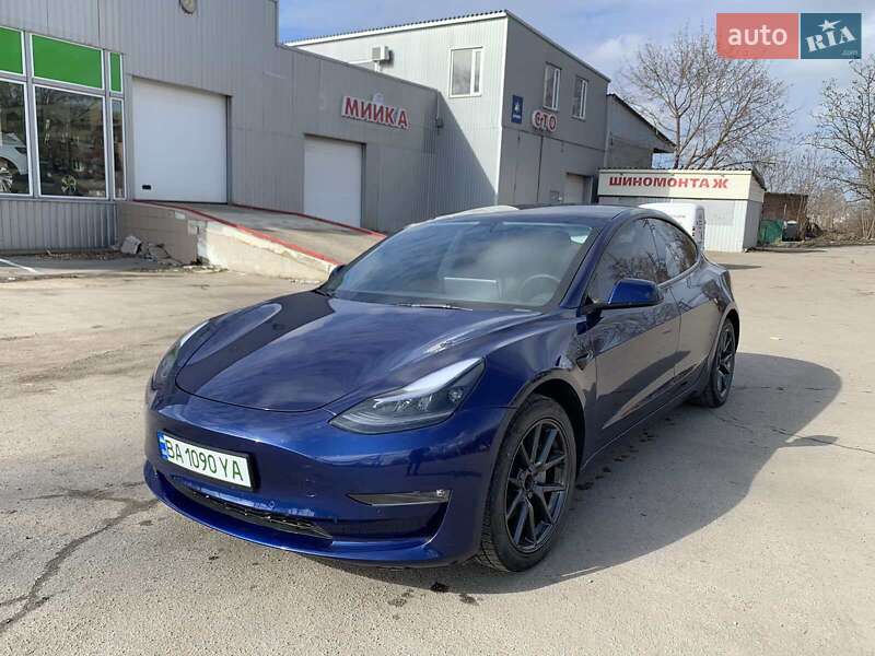 2022 tesla model 3