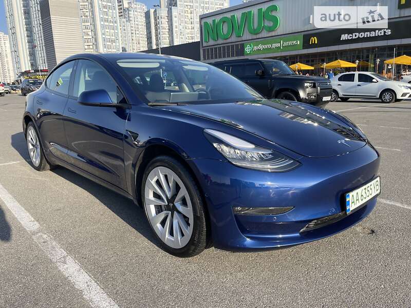 2022 tesla model 3