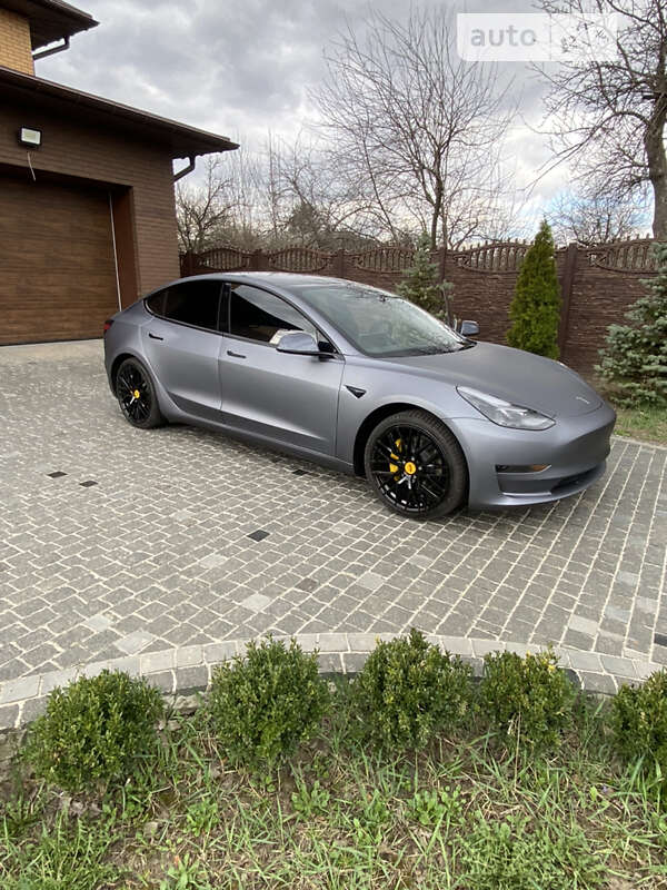 2022 tesla model 3