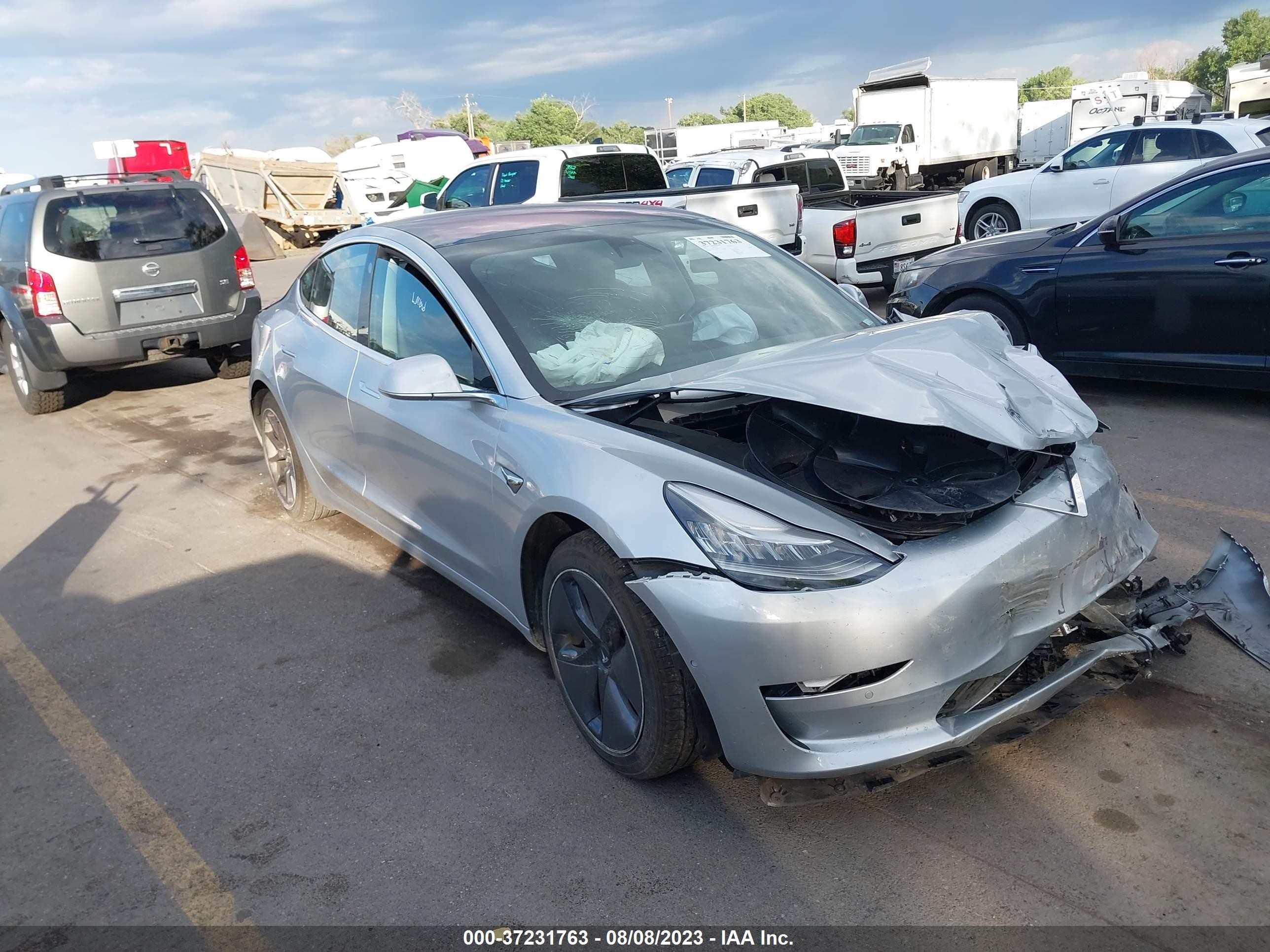 2018 TESLA Model 3