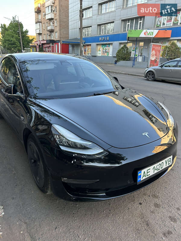 2020 tesla model 3