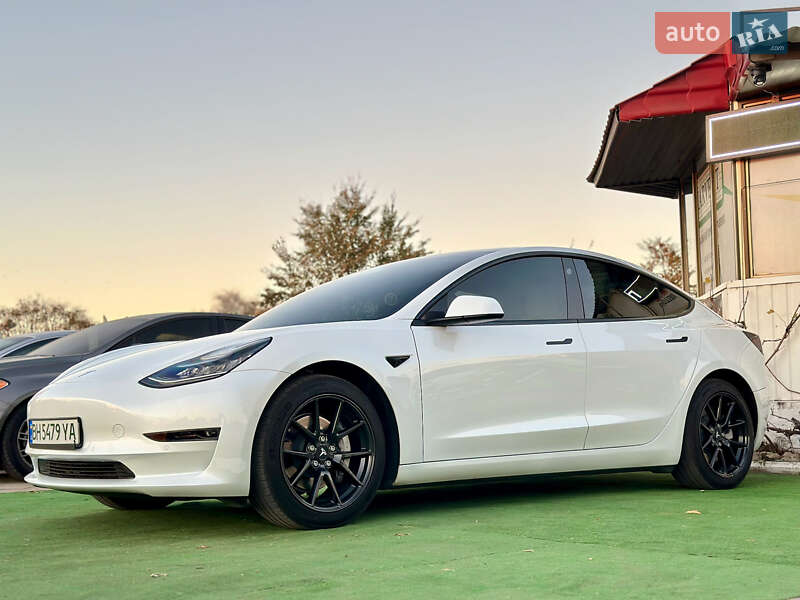 2020 tesla model 3