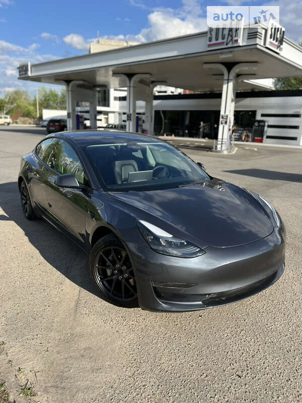 2021 tesla model 3