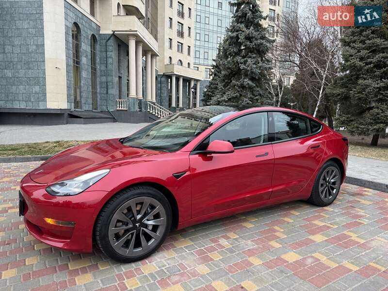 2022 tesla model 3
