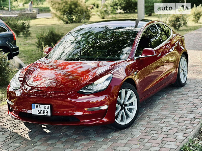 2018 TESLA Model 3