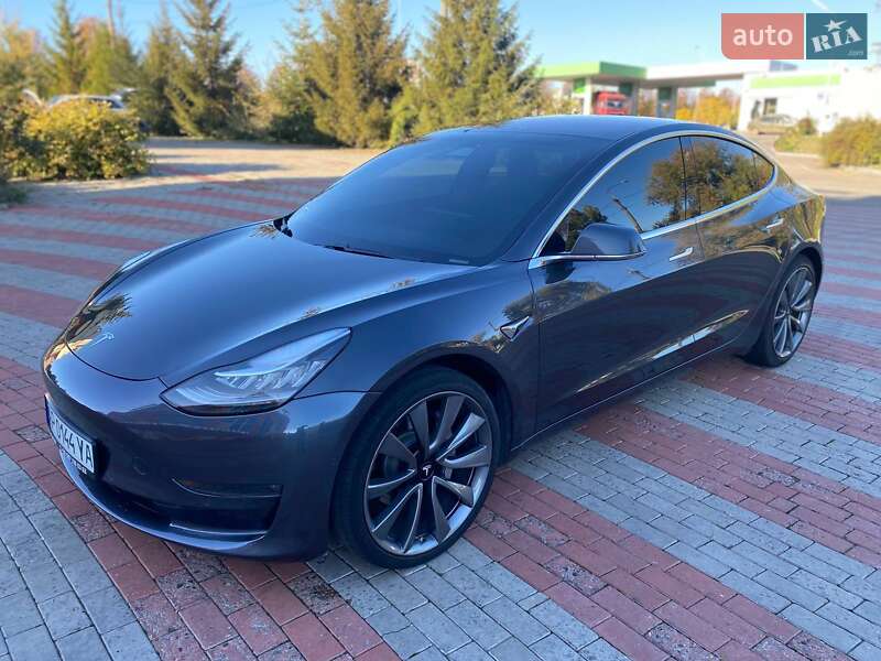 2018 tesla model 3