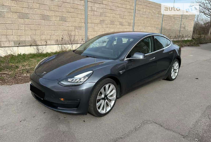 2019 tesla model 3