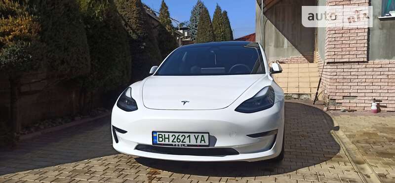 2021 tesla model 3