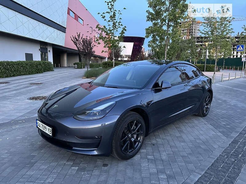 2021 tesla model 3