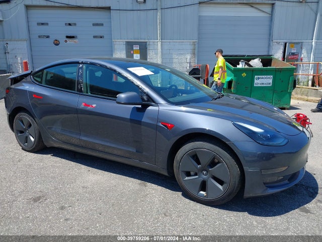 2022 tesla model 3