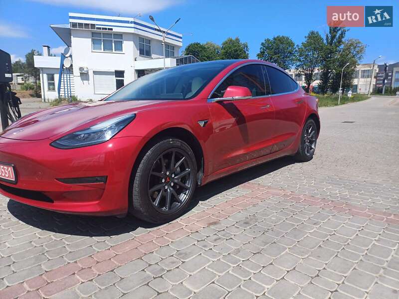 2019 tesla model 3