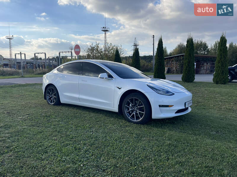 2020 tesla model-3