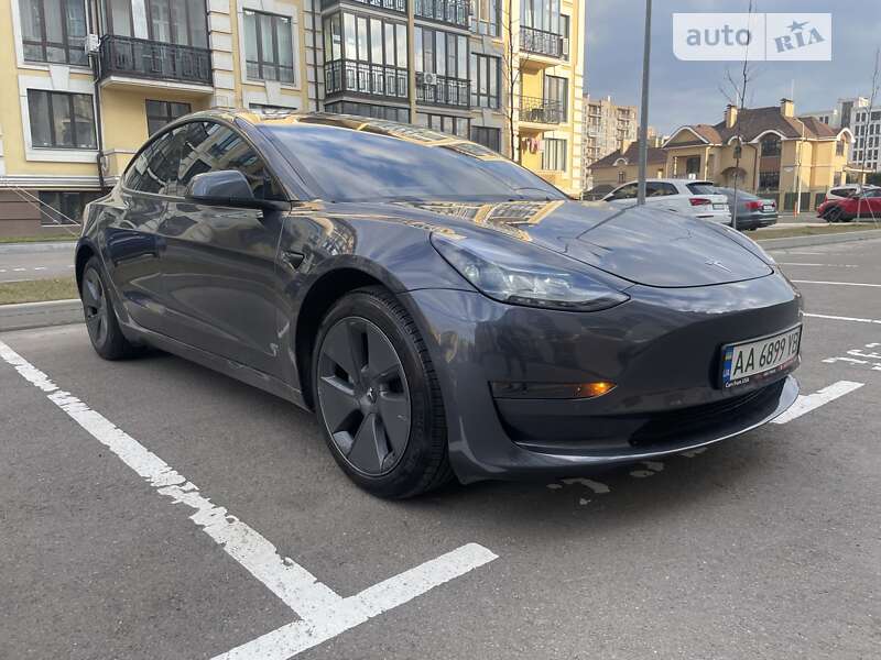 2022 tesla model 3