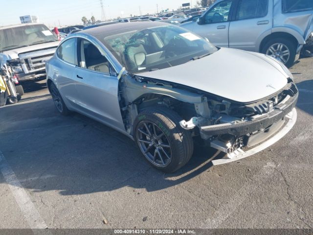 2018 TESLA Model 3
