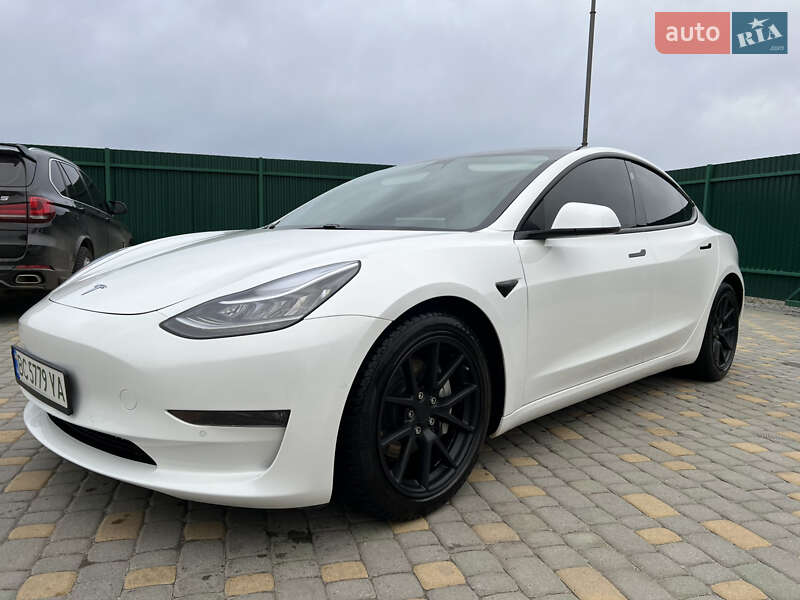 2021 tesla model 3
