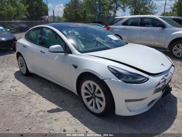 2022 TESLA Model 3