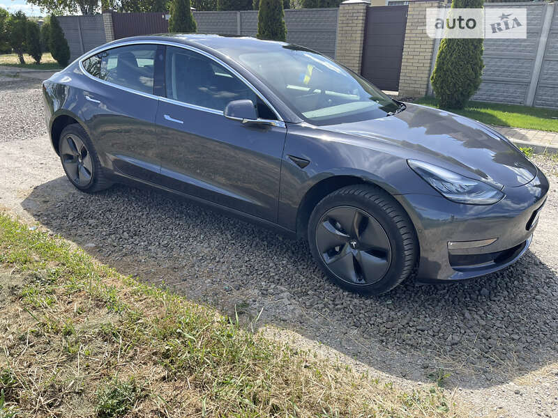 2019 tesla model 3
