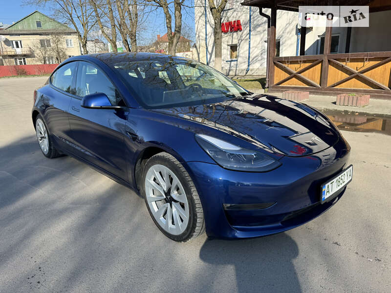 2022 tesla model 3