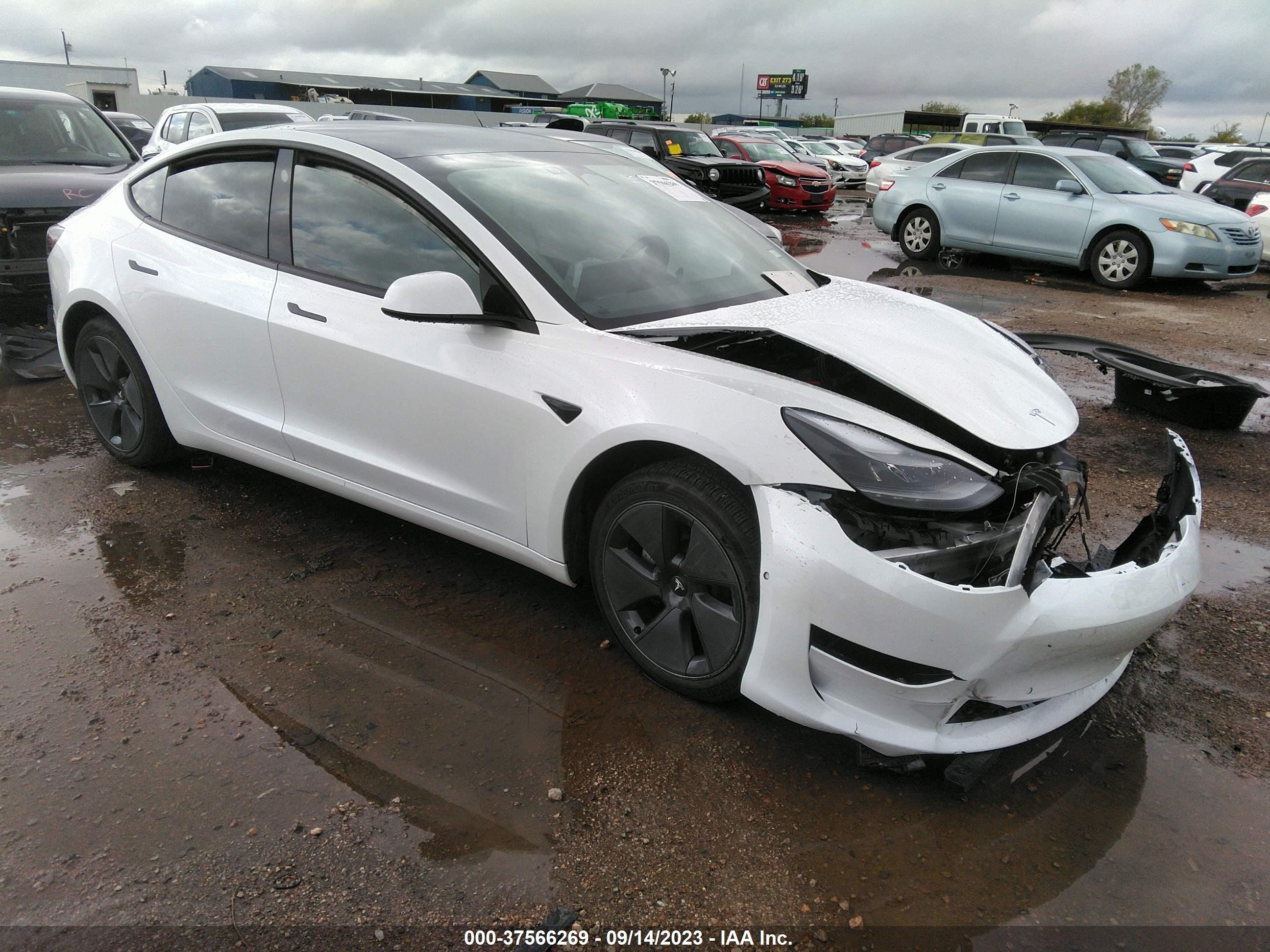 2022 tesla model 3