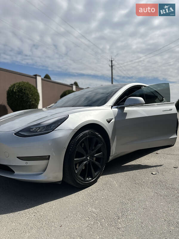 2017 tesla model 3