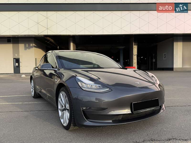 2018 tesla model 3