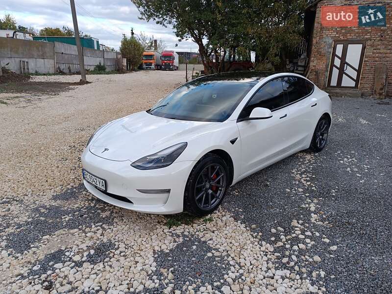 2021 tesla model 3