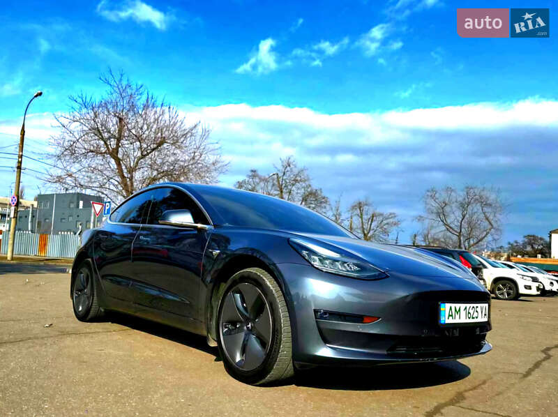 2018 tesla model 3