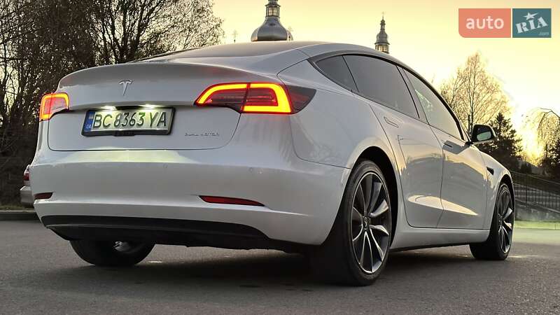 2021 tesla model 3