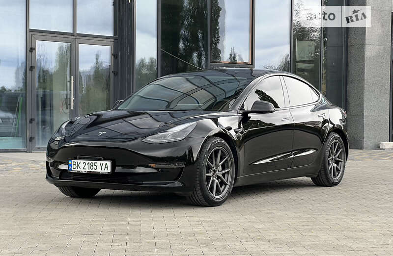 2021 tesla model 3