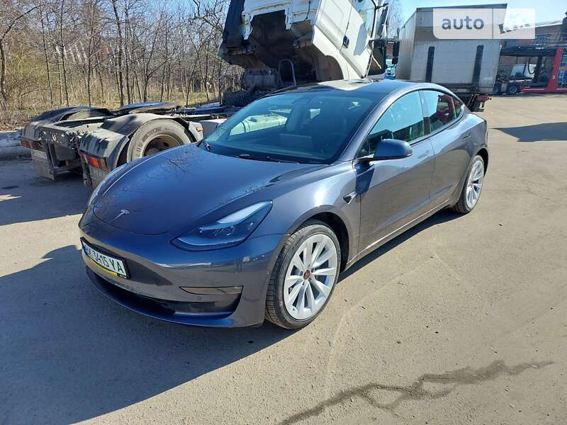 2022 tesla model 3
