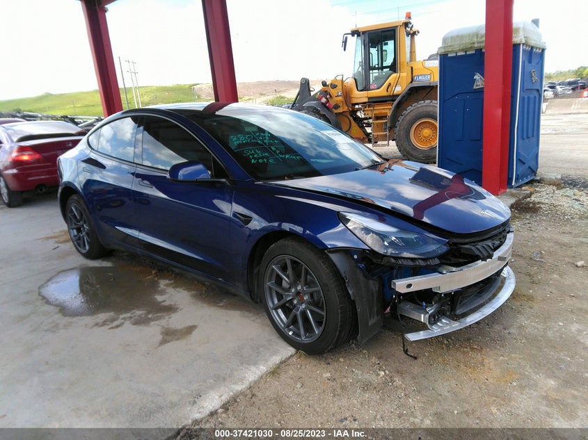 2022 tesla model 3