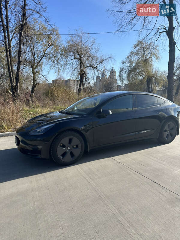 2022 tesla model 3