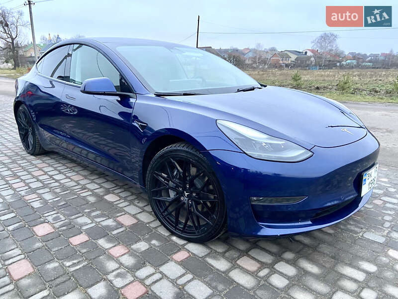 2022 tesla model 3
