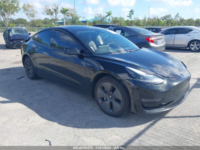 2022 TESLA Model 3