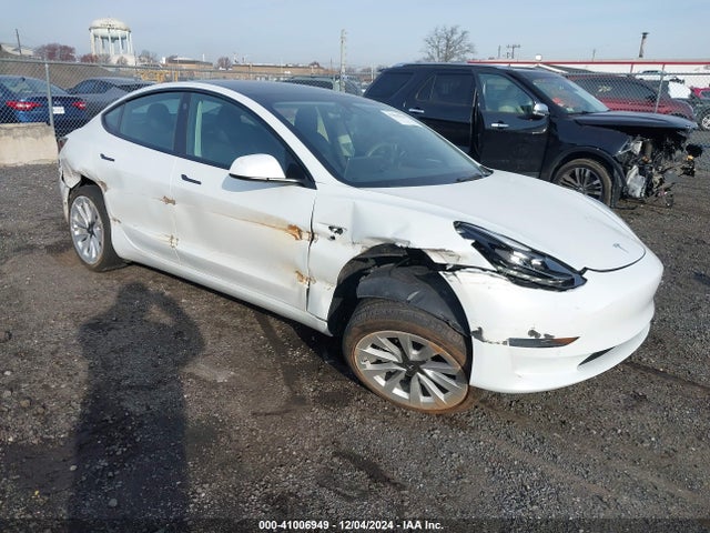 2022 tesla model 3