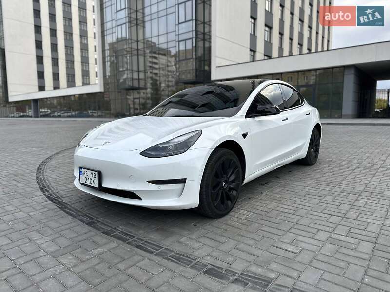 2022 tesla model 3