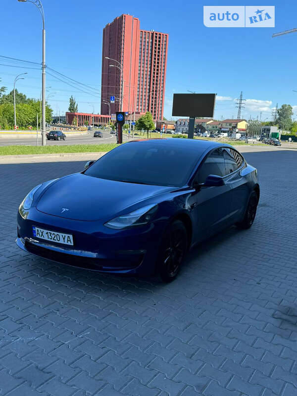 2022 tesla model 3