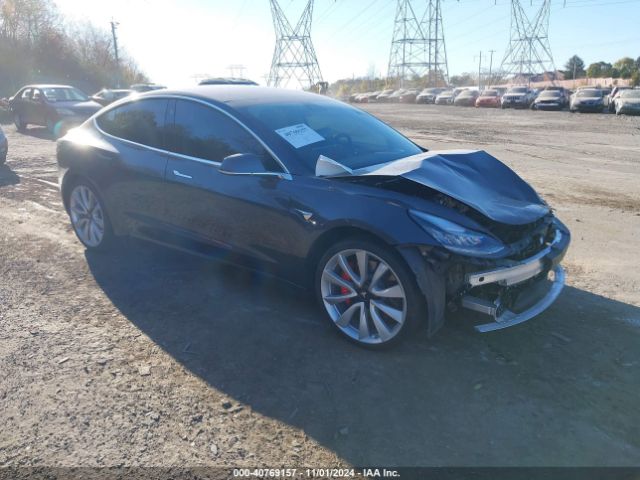 2018 TESLA Model 3