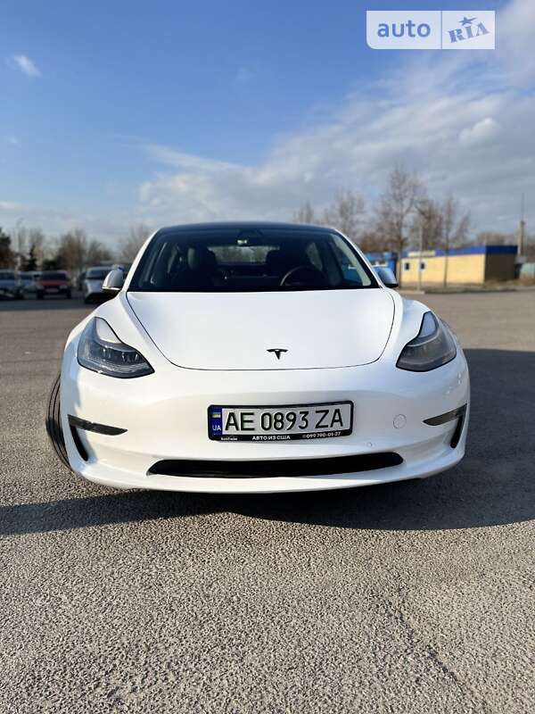 2021 tesla model 3