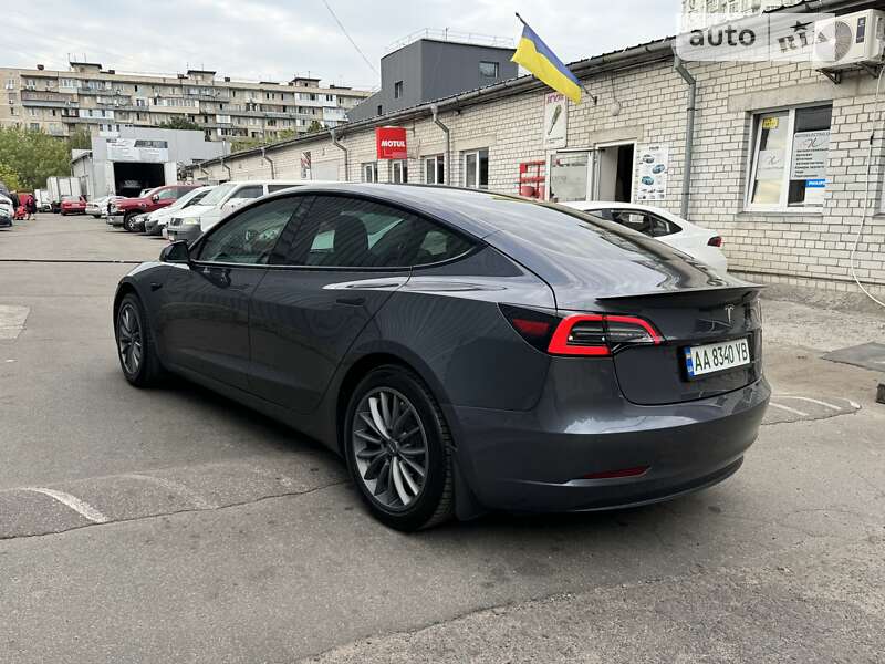 2021 tesla model 3