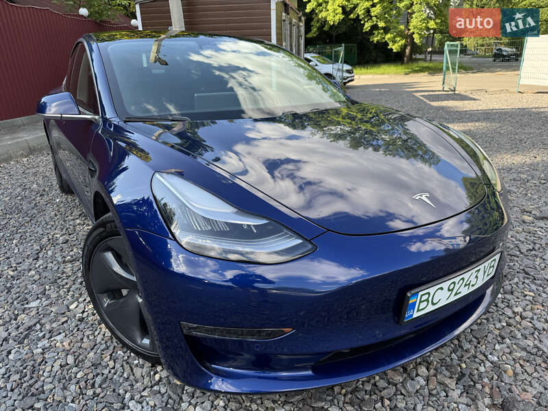 2019 TESLA Model 3