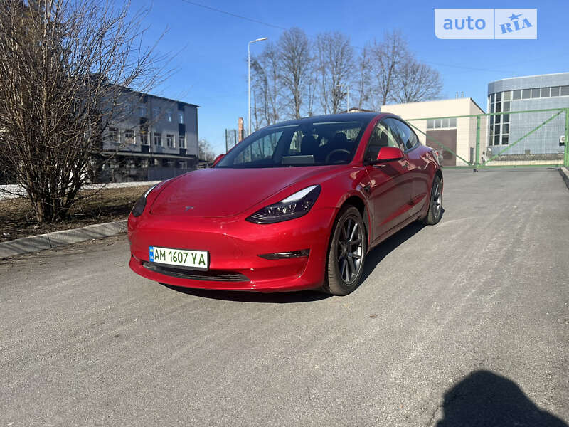 2022 tesla model 3