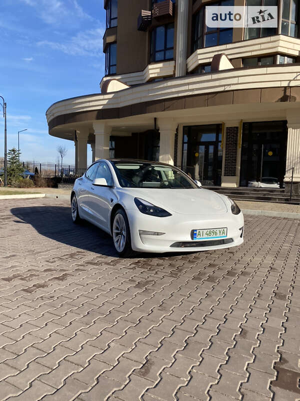 2022 tesla model 3