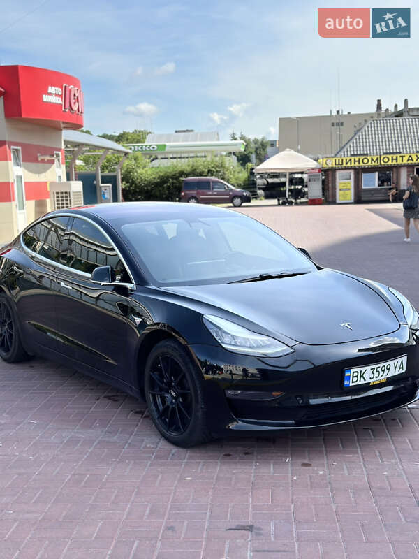2018 tesla model 3