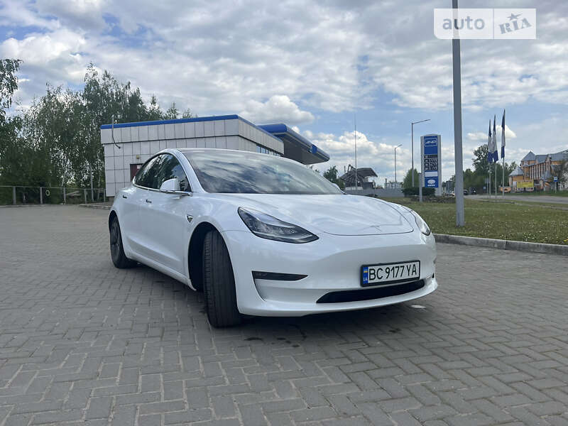2020 tesla model 3
