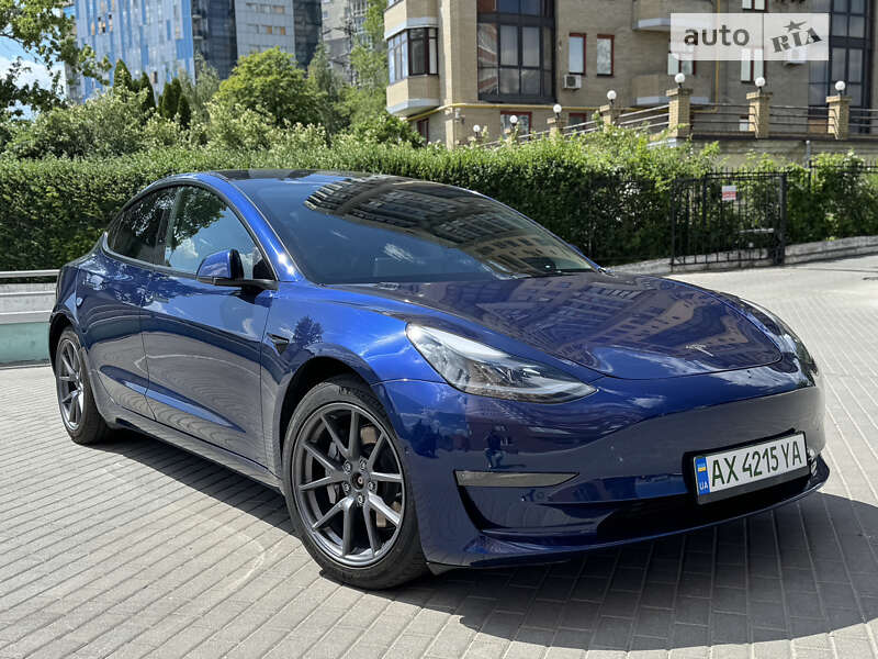 2022 tesla model 3