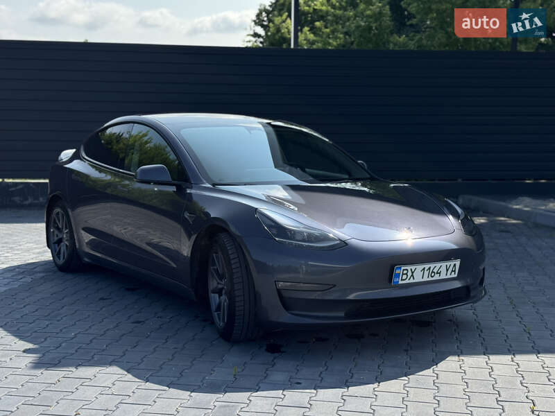 2022 tesla model 3