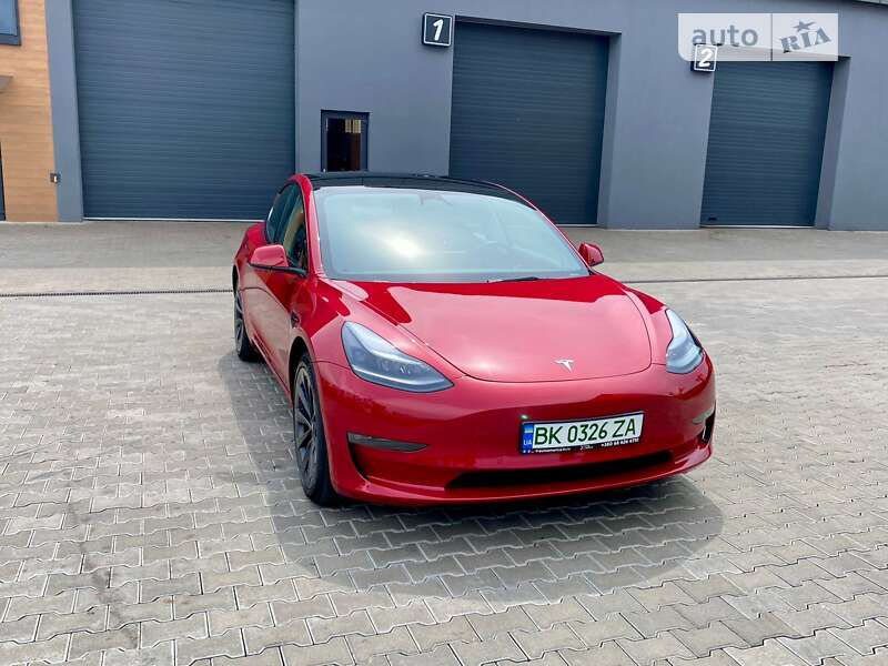 2022 tesla model 3